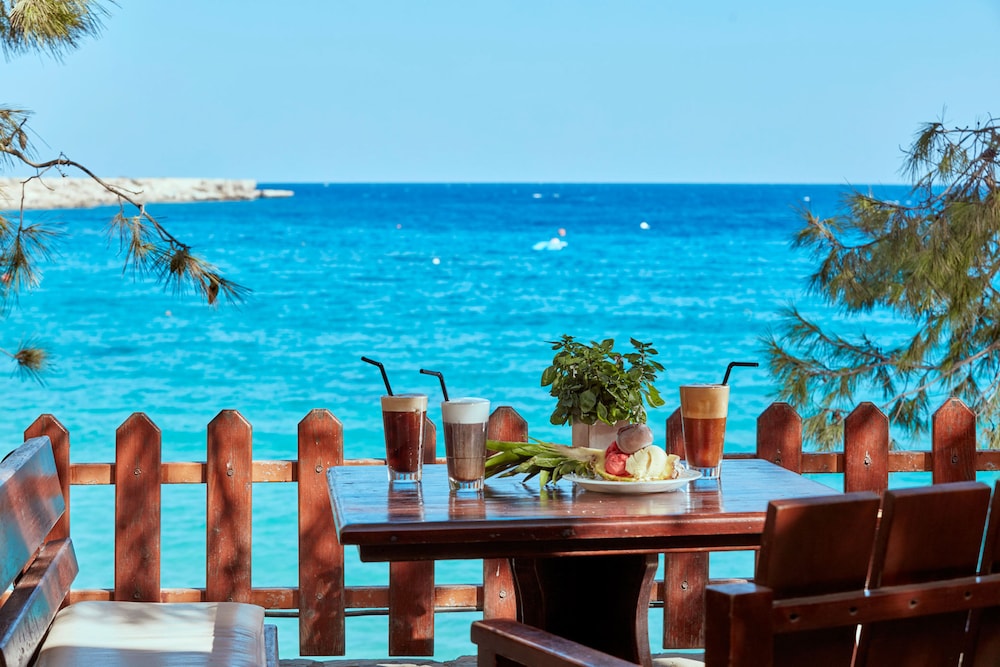 Grecian Park Hotel — Restaurant & bars in Protaras, Famagusta Region