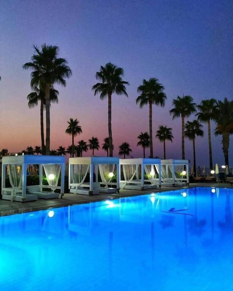 Vrissiana Boutique Beach Hotel — Swimming pool in Protaras, Famagusta Region