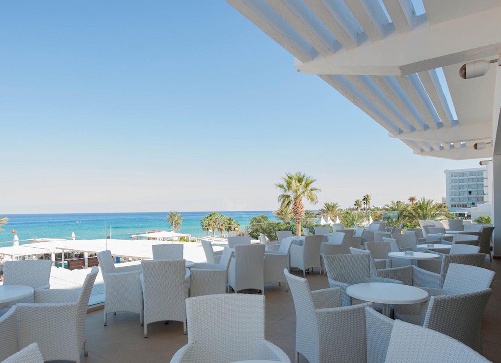 Vrissiana Boutique Beach Hotel — Restaurant & bars in Protaras, Famagusta Region