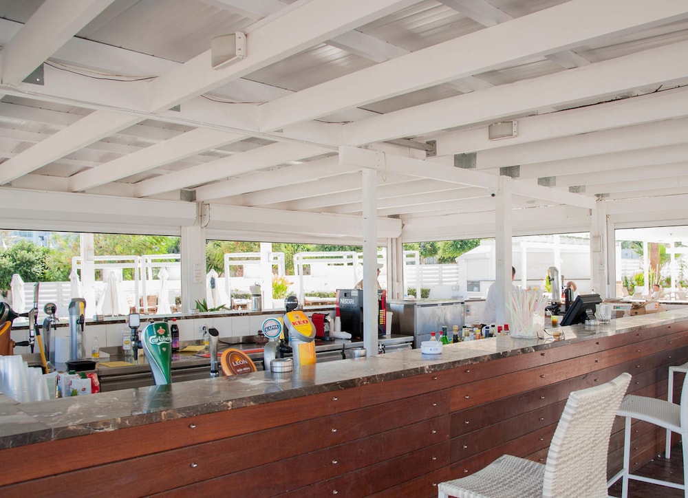 Vrissiana Boutique Beach Hotel — Restaurant & bars in Protaras, Famagusta Region