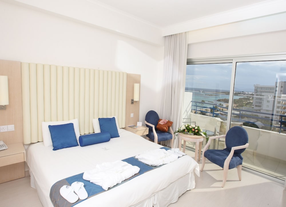 Vrissiana Boutique Beach Hotel — Hotel rooms in Protaras, Famagusta Region