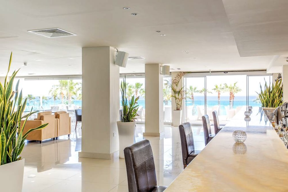 Vrissiana Boutique Beach Hotel — Restaurant & bars in Protaras, Famagusta Region