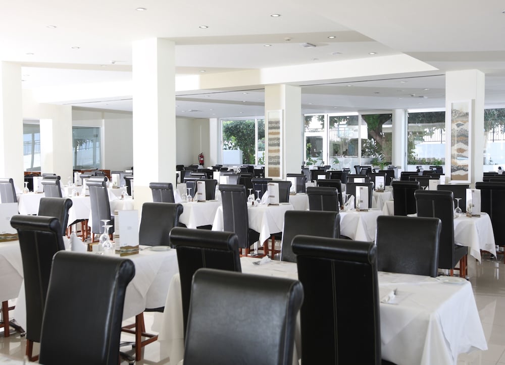 Vrissiana Boutique Beach Hotel — Restaurant & bars in Protaras, Famagusta Region