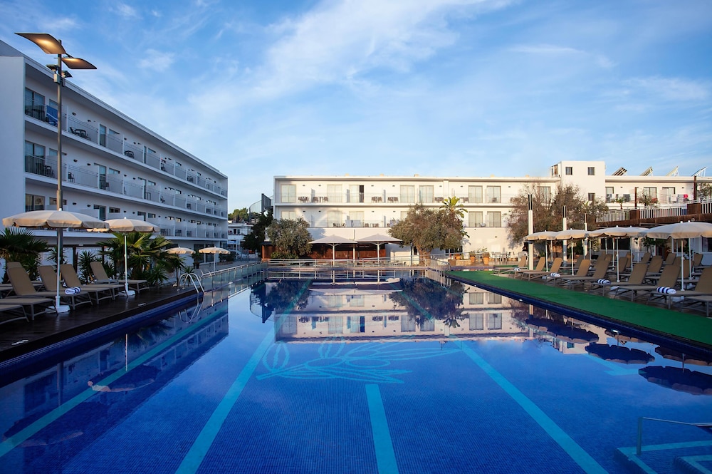 Hotel Puchet Ibiza — Swimming pool in San Antonio, Balearic Islands