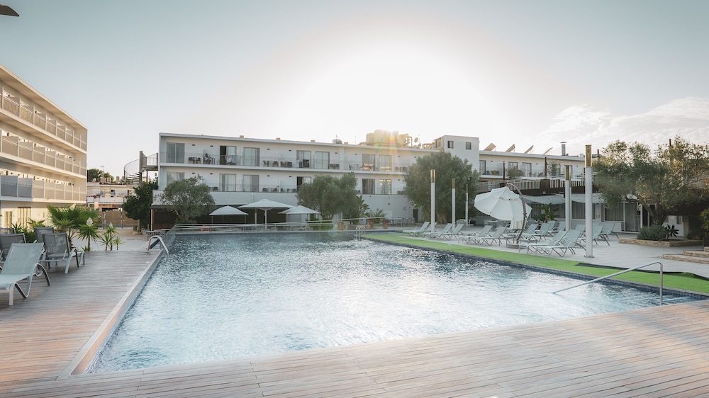 Hotel Puchet Ibiza — Swimming pool in San Antonio, Balearic Islands
