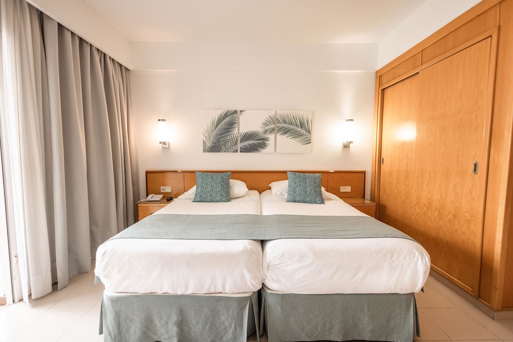 Servatur Don Miguel - Adults Only — Hotel rooms in Playa del Ingles, Canary Islands