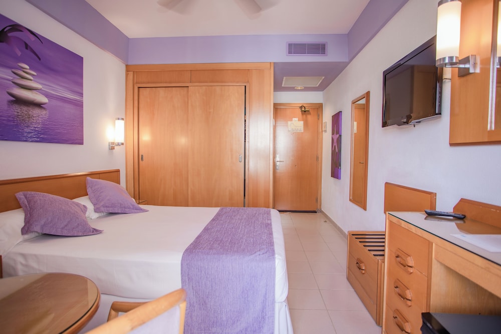 Servatur Don Miguel - Adults Only — Hotel rooms in Playa del Ingles, Canary Islands