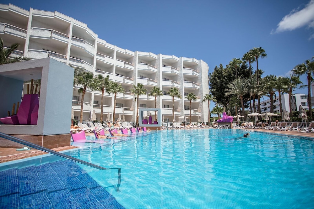 Servatur Don Miguel - Adults Only — Swimming pool in Playa del Ingles, Canary Islands