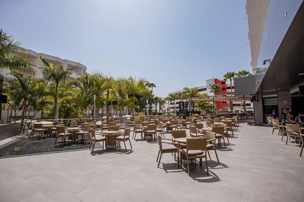Servatur Don Miguel - Adults Only — Restaurant & bars in Playa del Ingles, Canary Islands