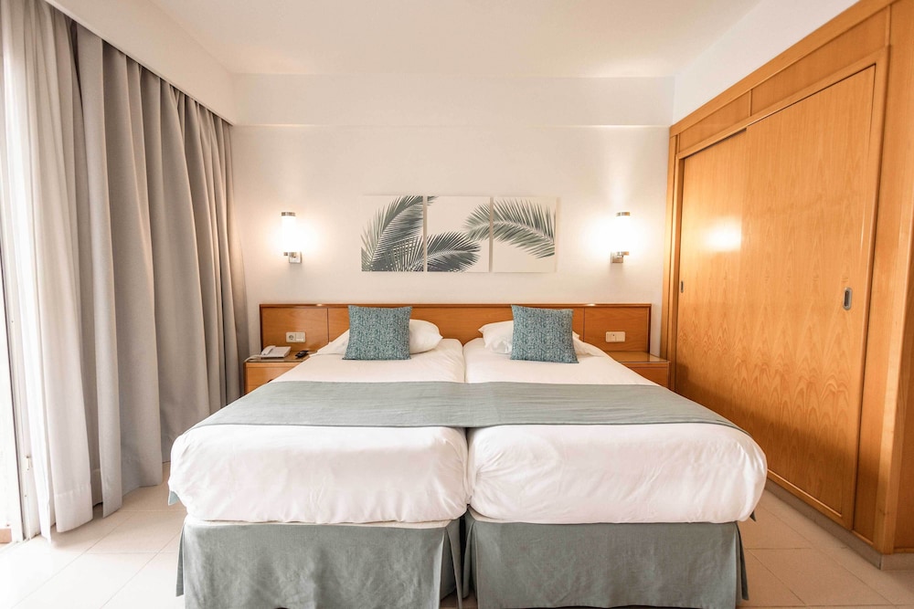 Servatur Don Miguel - Adults Only — Hotel rooms in Playa del Ingles, Canary Islands