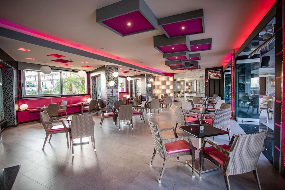 Servatur Don Miguel - Adults Only — Restaurant & bars in Playa del Ingles, Canary Islands