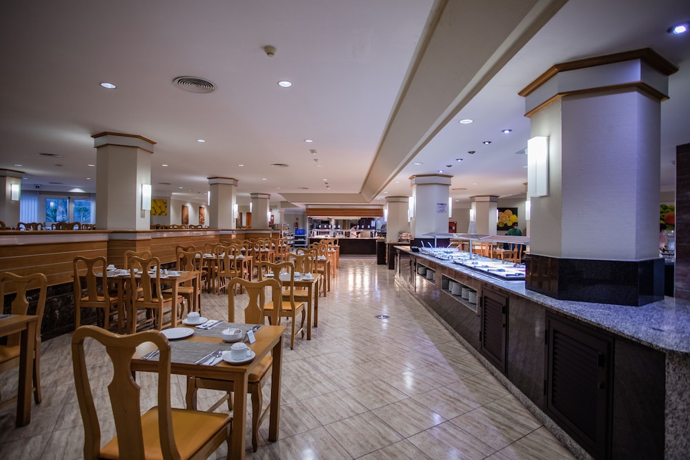 Servatur Don Miguel - Adults Only — Restaurant & bars in Playa del Ingles, Canary Islands