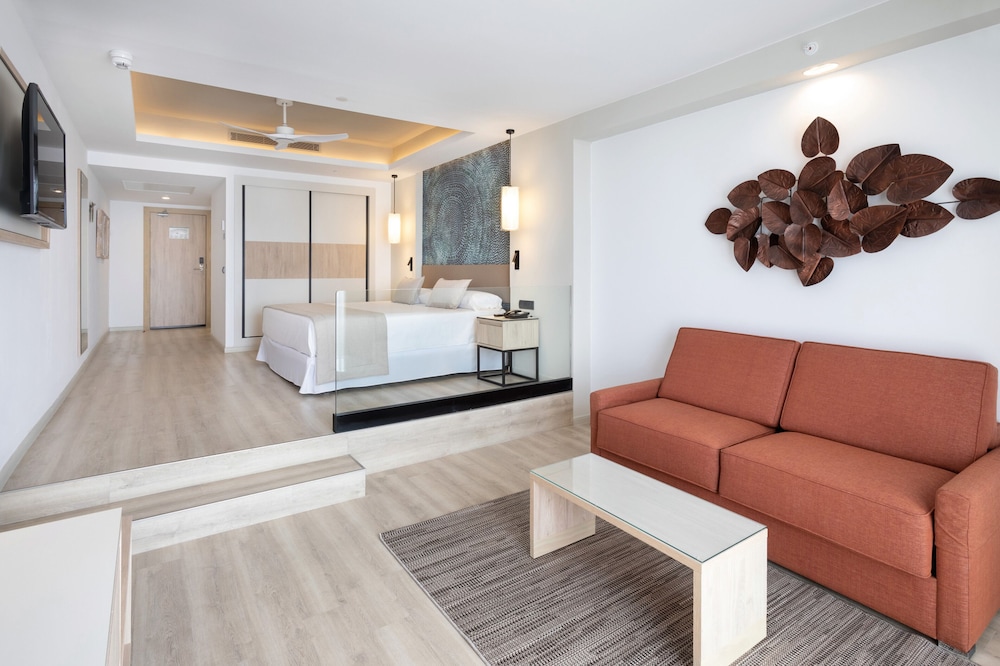 Hotel Riu Palace Jandia — Hotel rooms in Esquinzo, Canary Islands