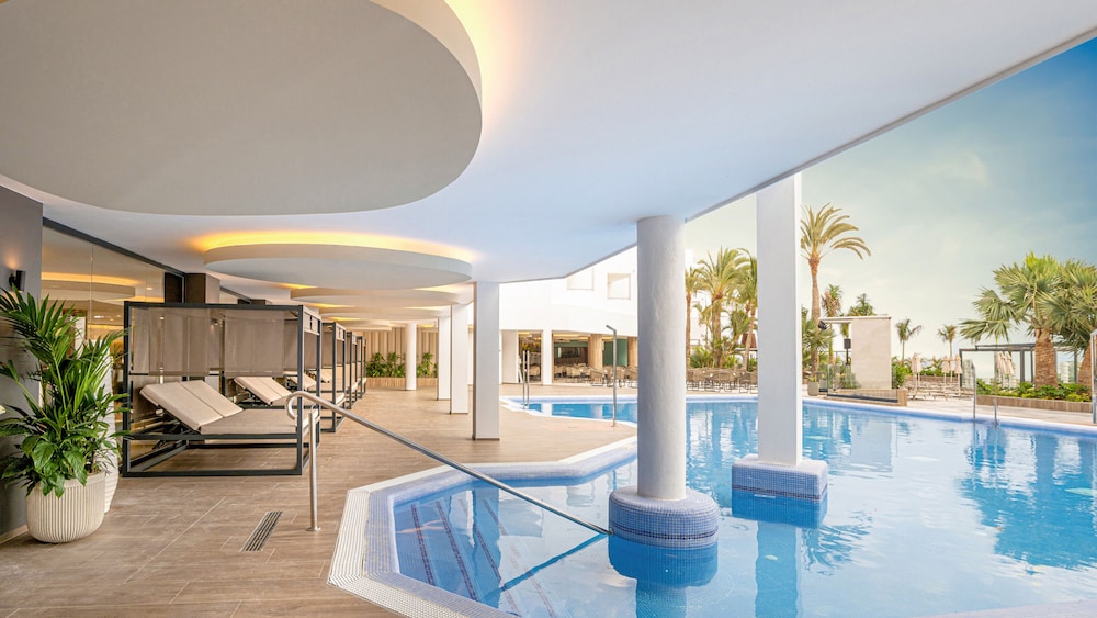 Hotel Riu Palace Jandia — Swimming pool in Esquinzo, Canary Islands
