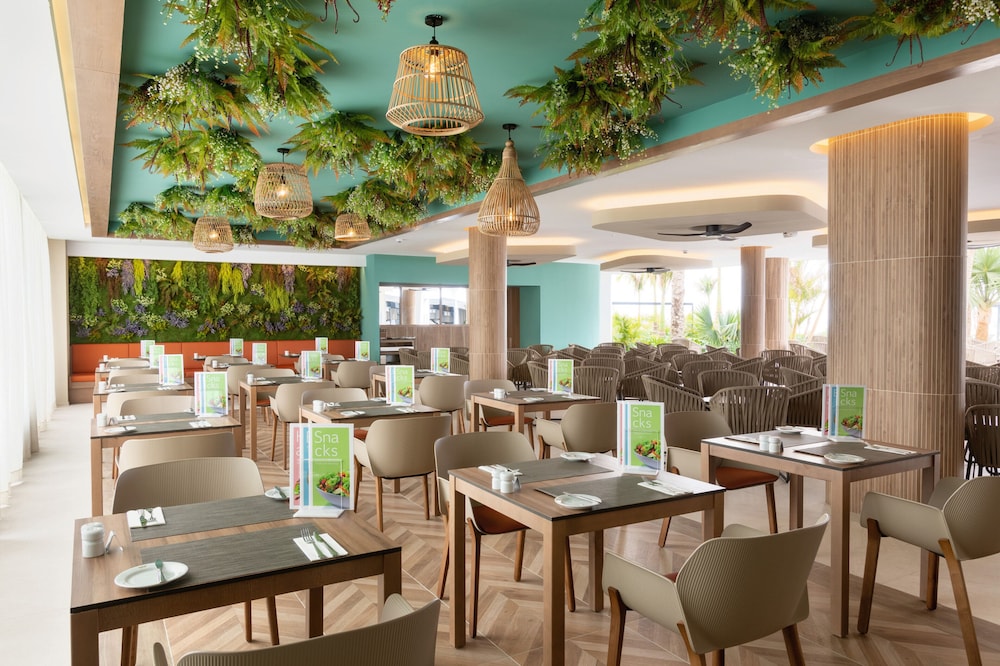 Hotel Riu Palace Jandia — Restaurant & bars in Esquinzo, Canary Islands