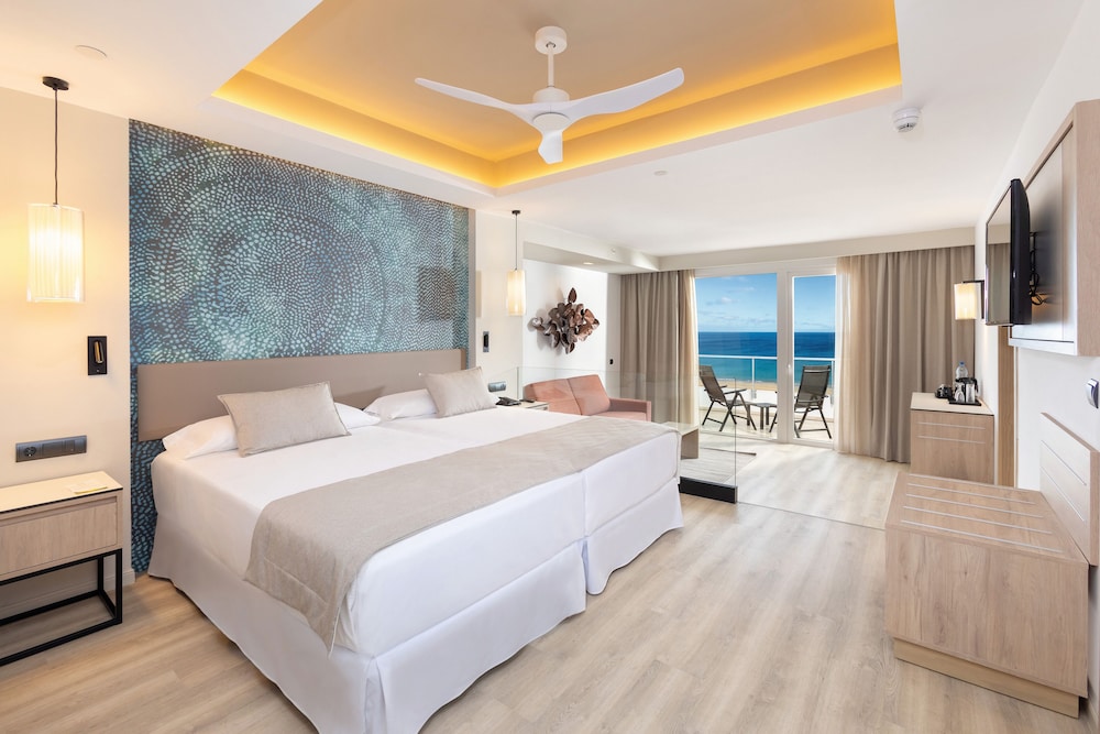 Hotel Riu Palace Jandia — Hotel rooms in Esquinzo, Canary Islands