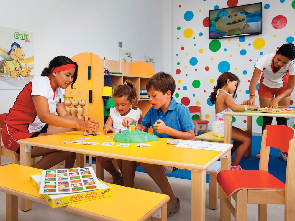 Hotel Riu Palace Jandia — Attractions for children in Esquinzo, Canary Islands