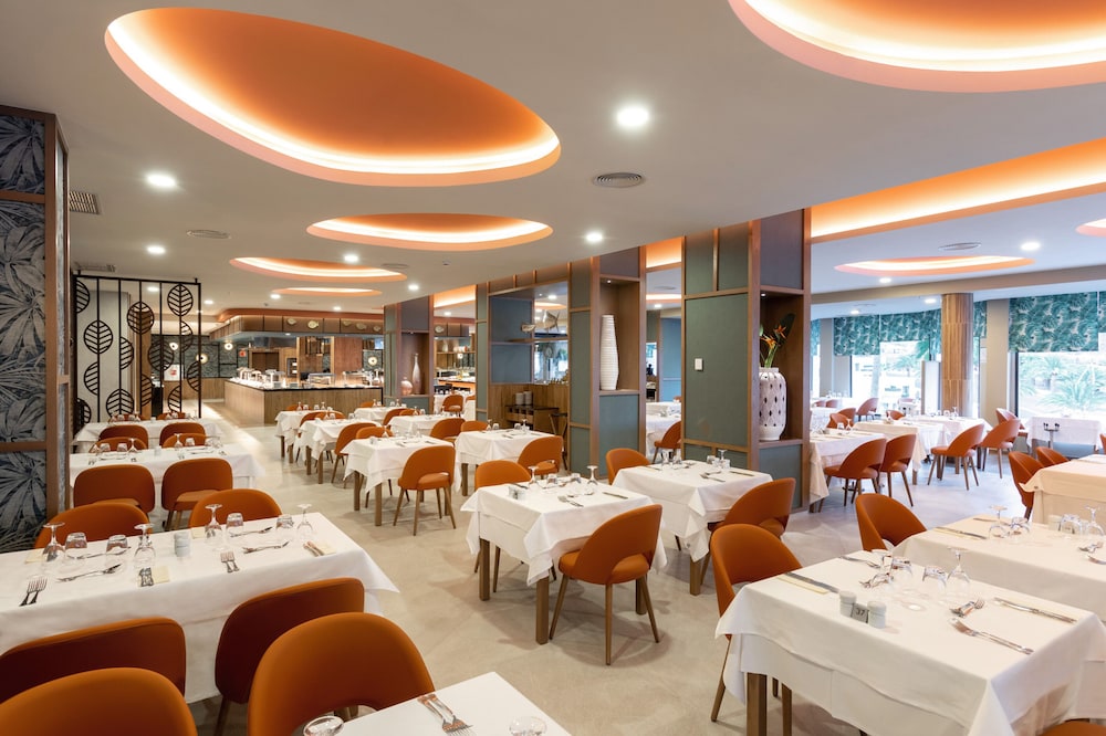 Hotel Riu Palace Jandia — Restaurant & bars in Esquinzo, Canary Islands