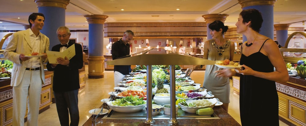 Hotel Riu Palace Tres Islas - Adults Only - All Inclusive — Restaurant & bars in Corralejo, Canary Islands