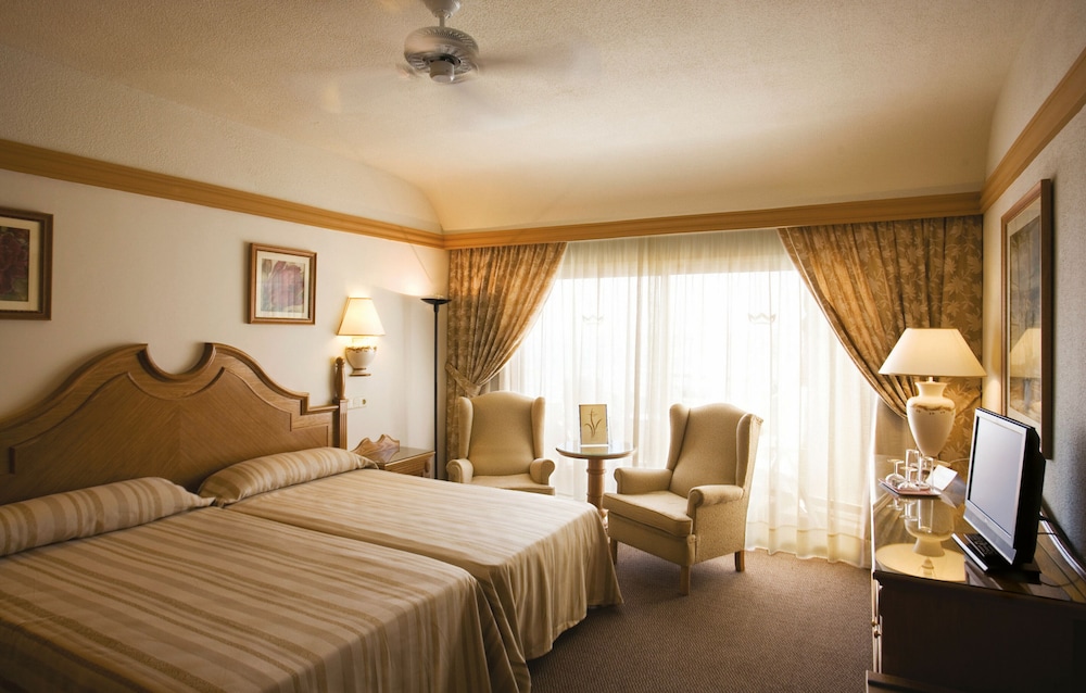 Hotel Riu Palace Tres Islas - Adults Only - All Inclusive — Hotel rooms in Corralejo, Canary Islands