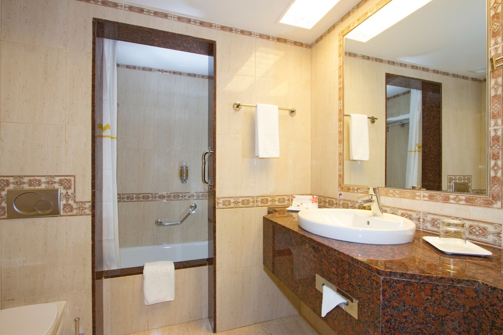 Hotel Riu Palace Tres Islas - Adults Only - All Inclusive — Hotel rooms in Corralejo, Canary Islands