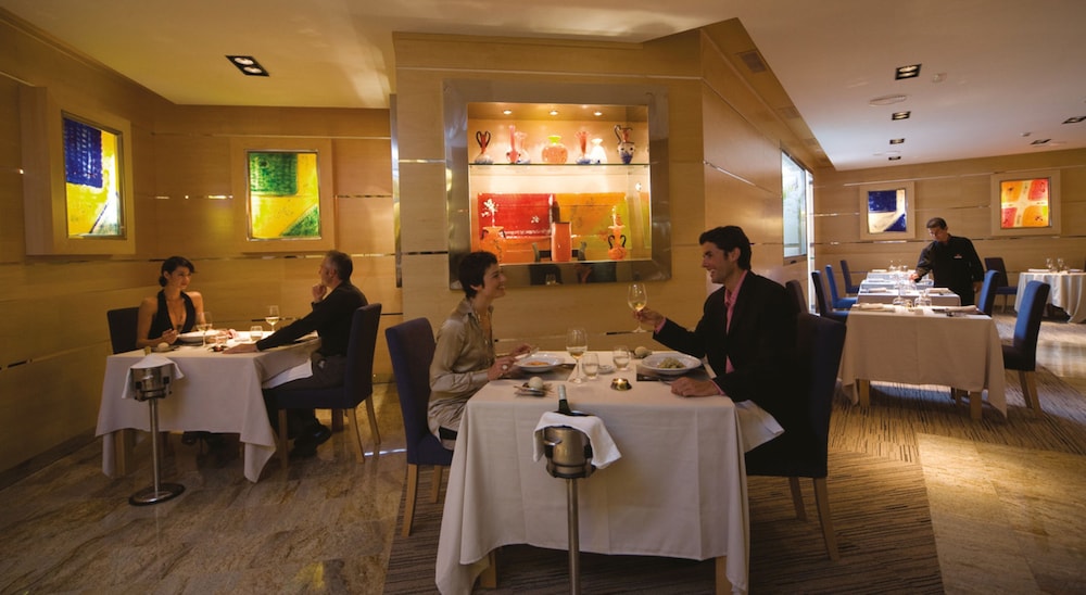 Hotel Riu Palace Tres Islas - Adults Only - All Inclusive — Restaurant & bars in Corralejo, Canary Islands