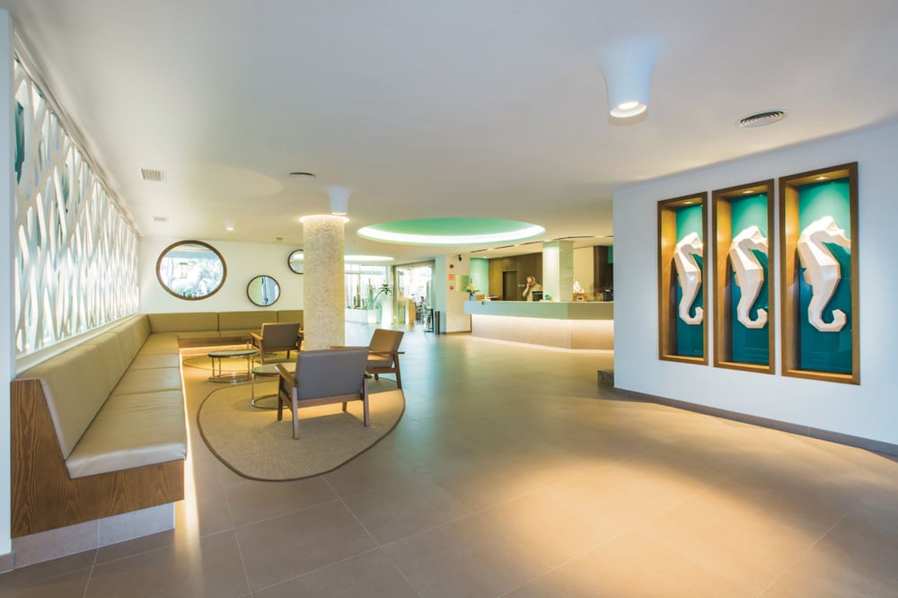 Hotel Riu San Francisco - Adults Only — Hotel building in Playa de Palma, Balearic Islands