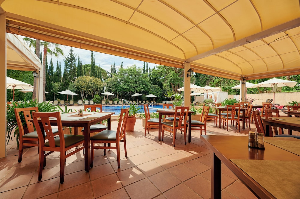 Hotel ROC Oberoy - Adults only — Restaurant & bars in Peguera, Balearic Islands