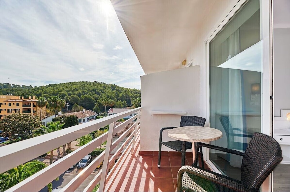 Hotel ROC Oberoy - Adults only — Hotel rooms in Peguera, Balearic Islands