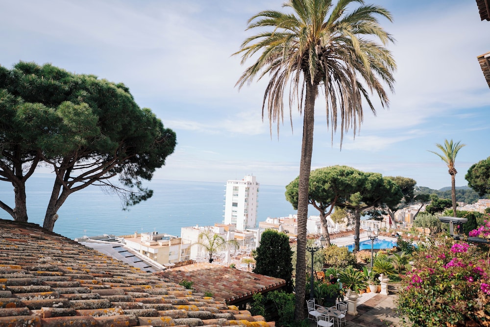 Hotel Roger de Flor Seleqtta — Attractions in the area in Lloret de Mar, Catalonia