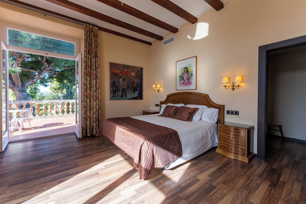 Hotel Roger de Flor Seleqtta — Hotel rooms in Lloret de Mar, Catalonia