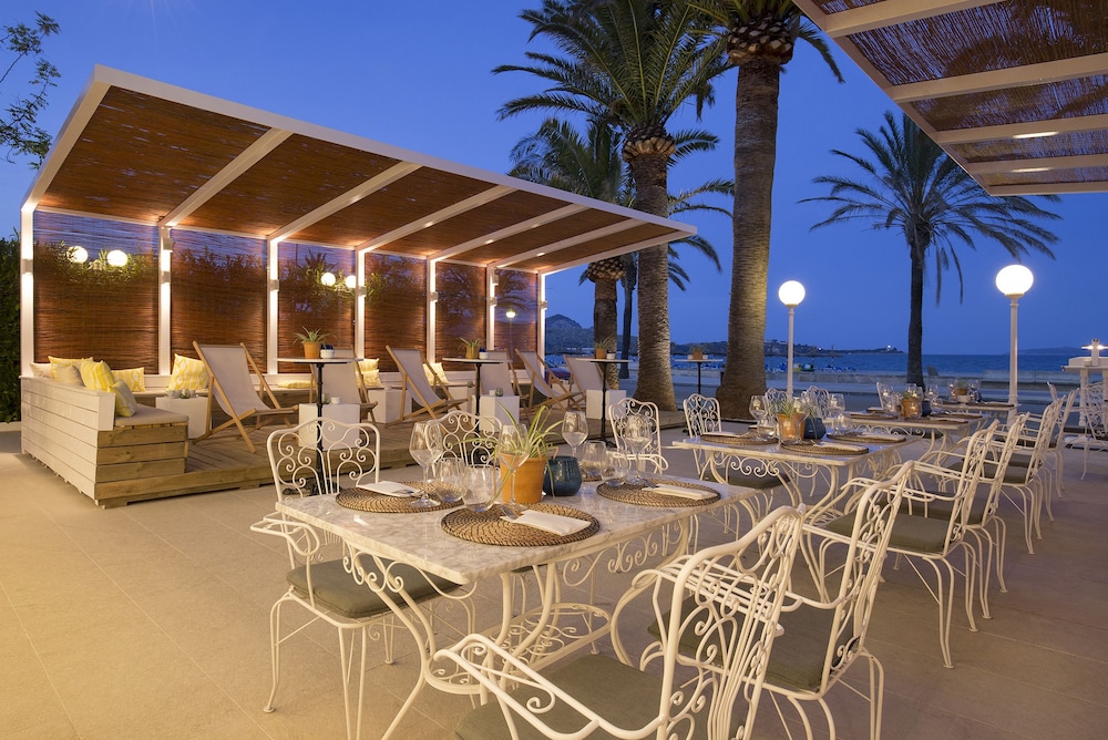 Hotel Cabot Romantic - Adults Only — Restaurant & bars in Puerto Pollensa, Balearic Islands