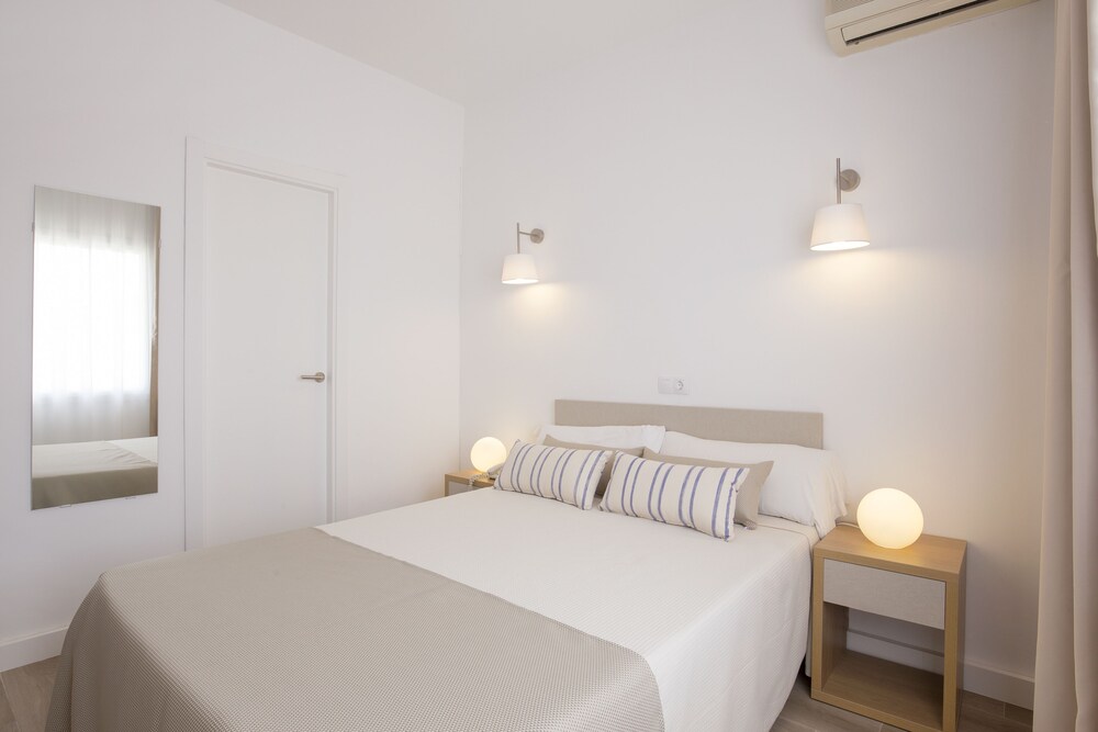 Hotel Cabot Romantic - Adults Only — Hotel rooms in Puerto Pollensa, Balearic Islands