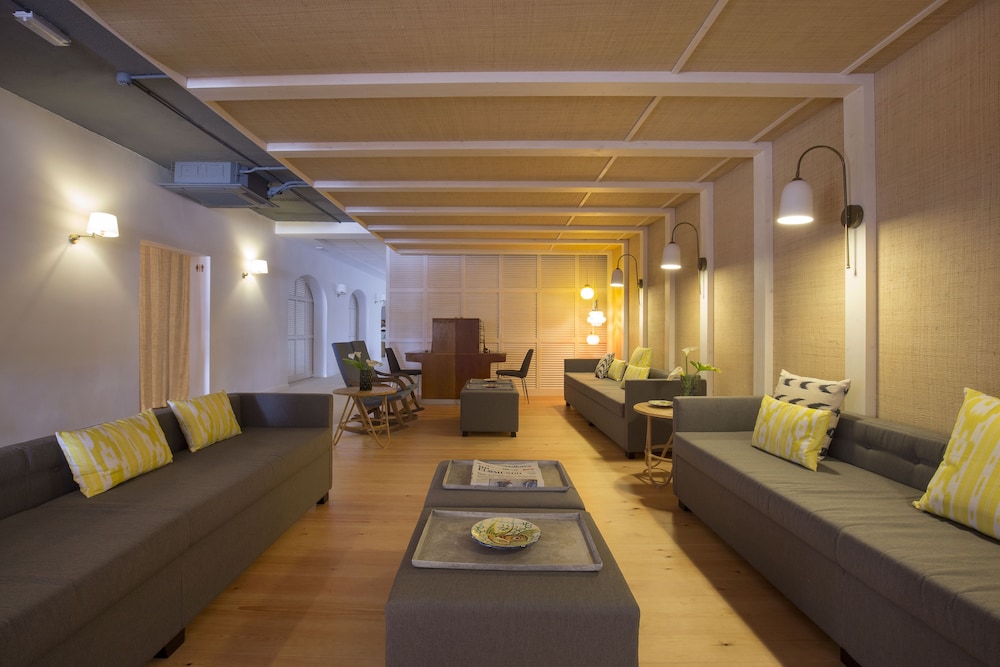 Hotel Cabot Romantic - Adults Only — Hotel building in Puerto Pollensa, Balearic Islands