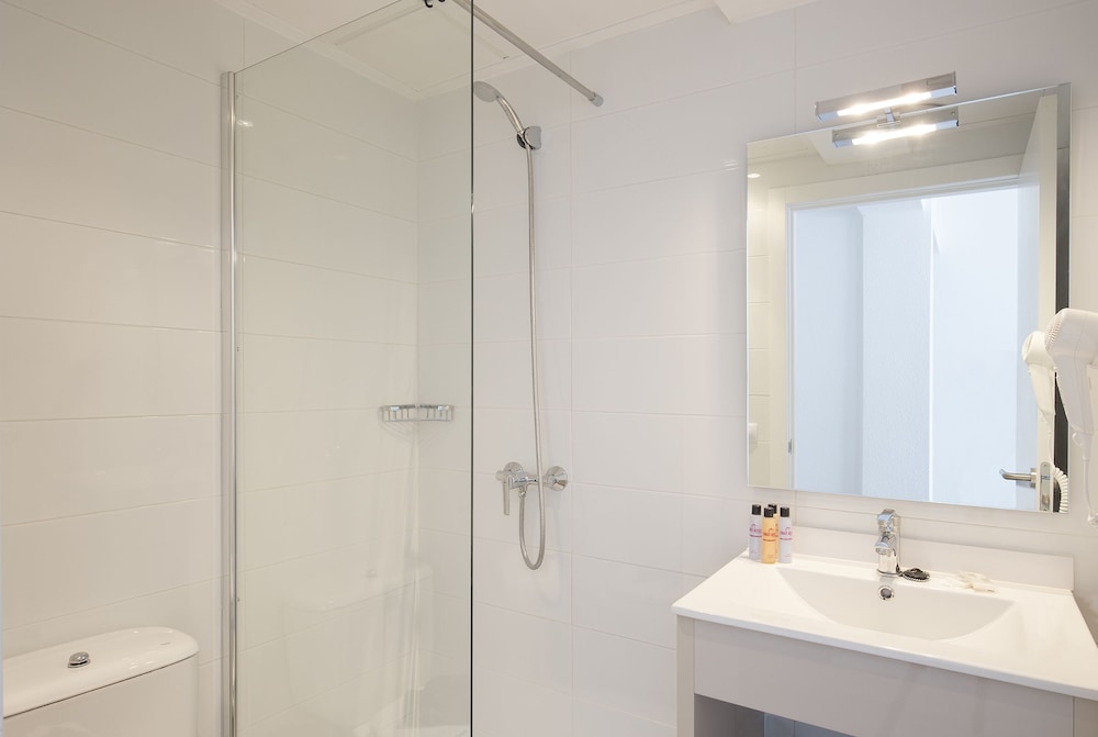 Hotel Cabot Romantic - Adults Only — Hotel rooms in Puerto Pollensa, Balearic Islands