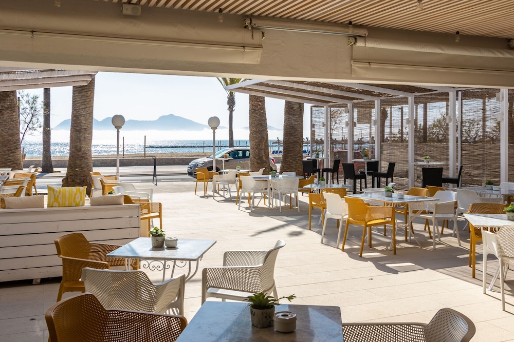 Hotel Cabot Romantic - Adults Only — Restaurant & bars in Puerto Pollensa, Balearic Islands