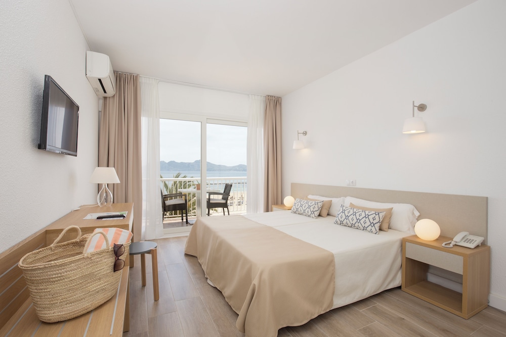 Hotel Cabot Romantic - Adults Only — Hotel rooms in Puerto Pollensa, Balearic Islands