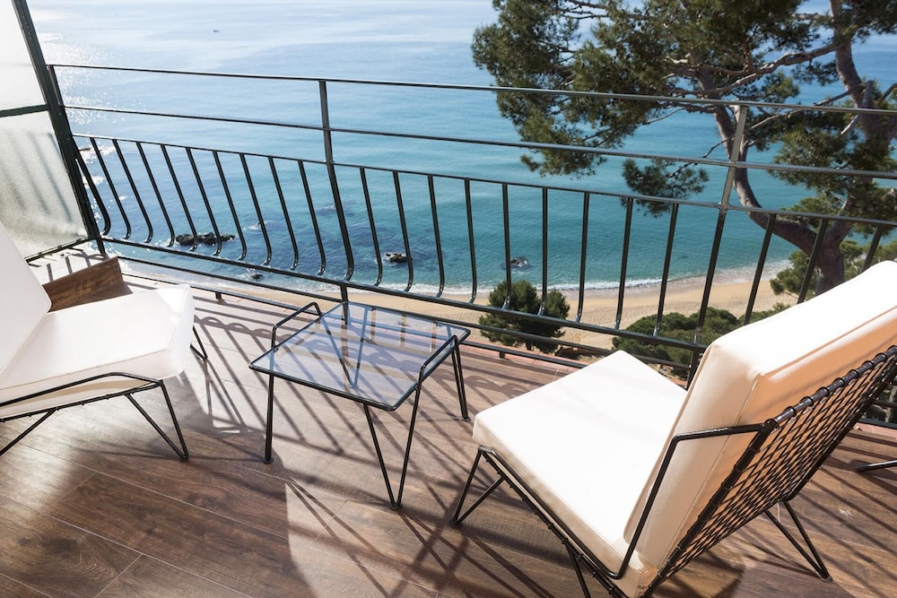 Hotel Santa Marta — Beach in Lloret de Mar, Catalonia