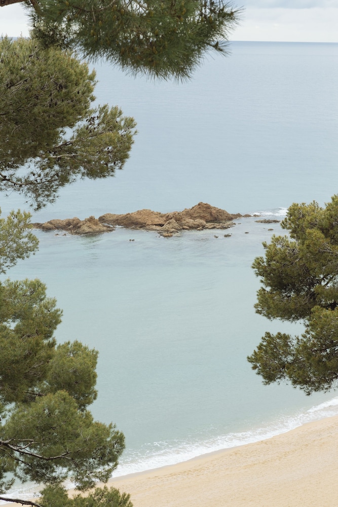 Hotel Santa Marta — Beach in Lloret de Mar, Catalonia