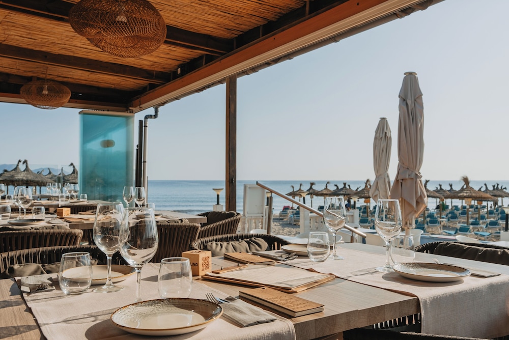 Hotel Son Baulo — Restaurant & bars in Can Picafort, Balearic Islands