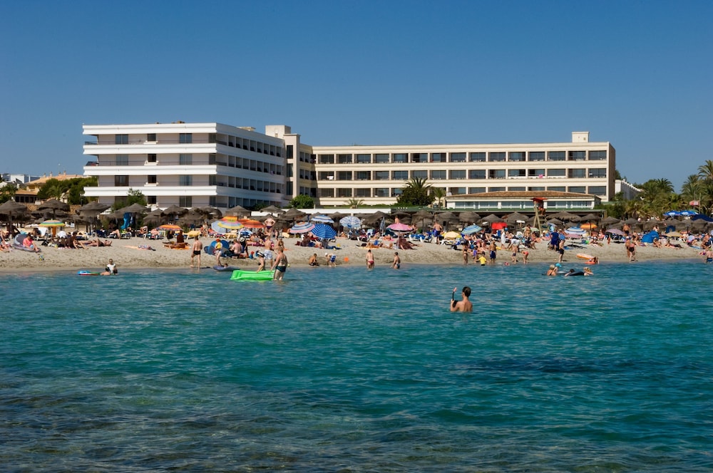 Hotel Son Baulo — Beach in Can Picafort, Balearic Islands