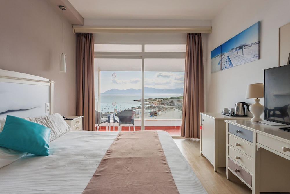 Hotel Son Baulo — Hotel rooms in Can Picafort, Balearic Islands