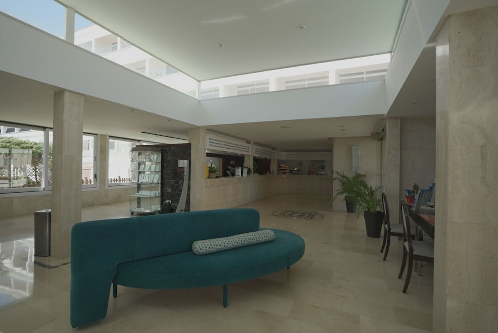 Hotel Son Baulo — Hotel building in Can Picafort, Balearic Islands