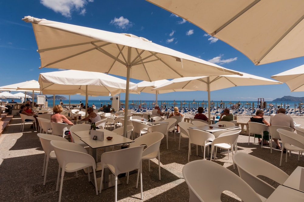 Hotel Son Baulo — Restaurant & bars in Can Picafort, Balearic Islands