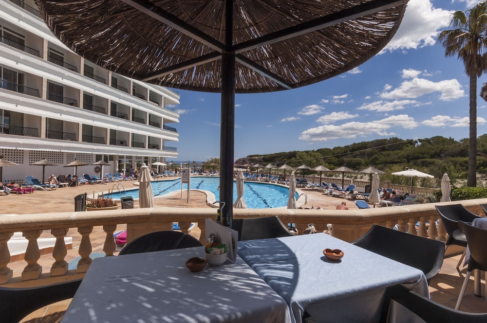 Hotel Son Baulo — Restaurant & bars in Can Picafort, Balearic Islands