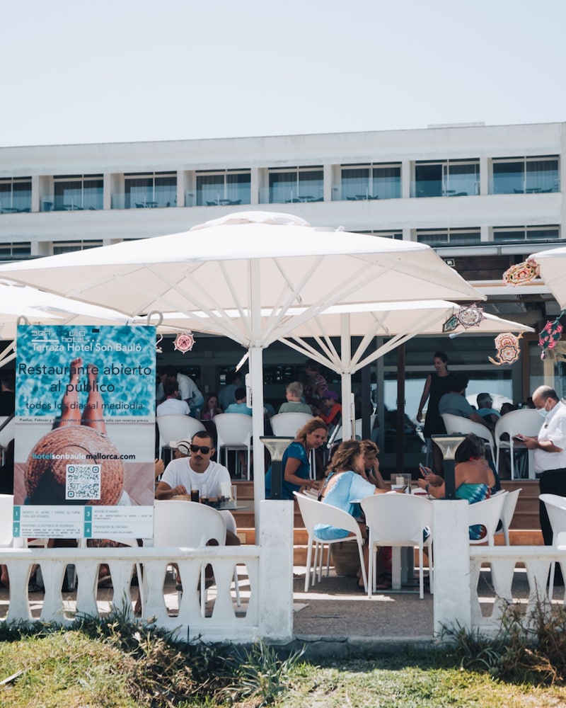 Hotel Son Baulo — Restaurant & bars in Can Picafort, Balearic Islands