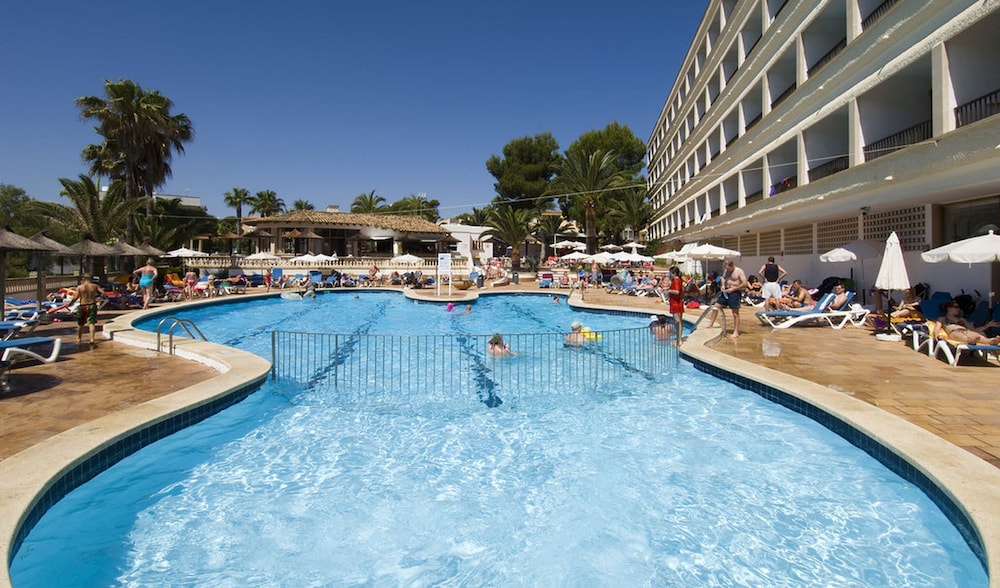 Hotel Son Baulo — Swimming pool in Can Picafort, Balearic Islands