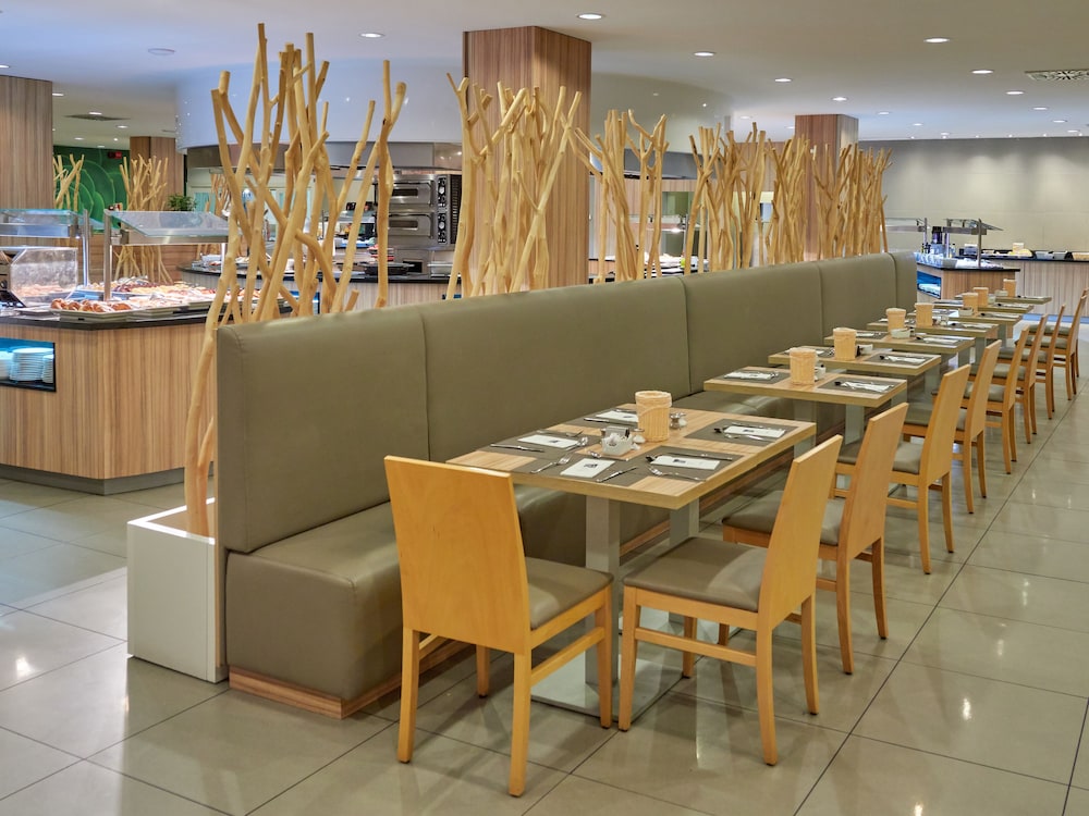 BQ Delfín Azul Hotel — Restaurant & bars in Alcudia, Balearic Islands