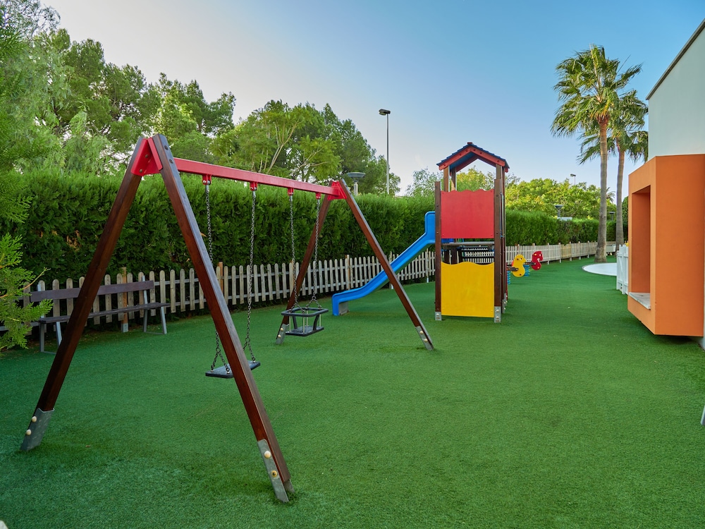 BQ Delfín Azul Hotel — Attractions for children in Alcudia, Balearic Islands