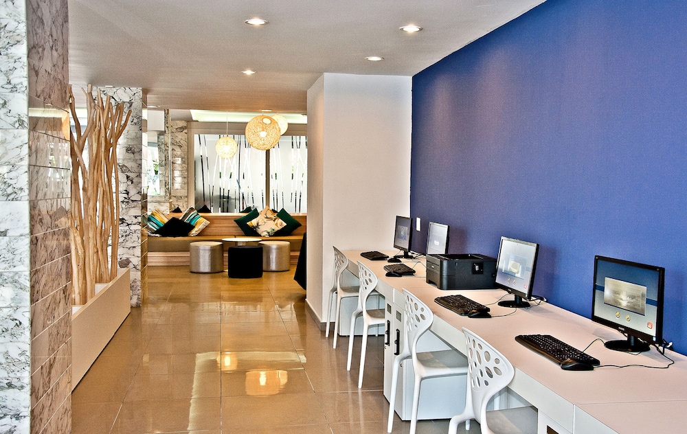 BQ Delfín Azul Hotel — Hotel building in Alcudia, Balearic Islands